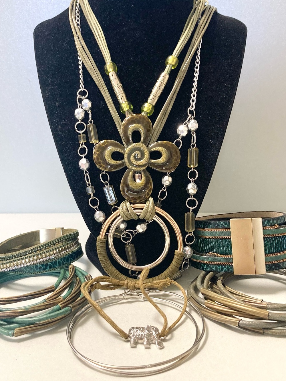 Mixed lot jewelry earthy tone Necklace bracelet earring 22pc bundle